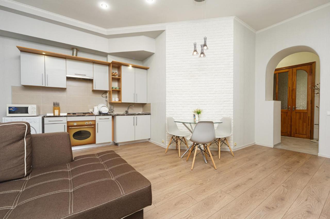 Apartment Zhukovskogo 17 Odessa Eksteriør billede