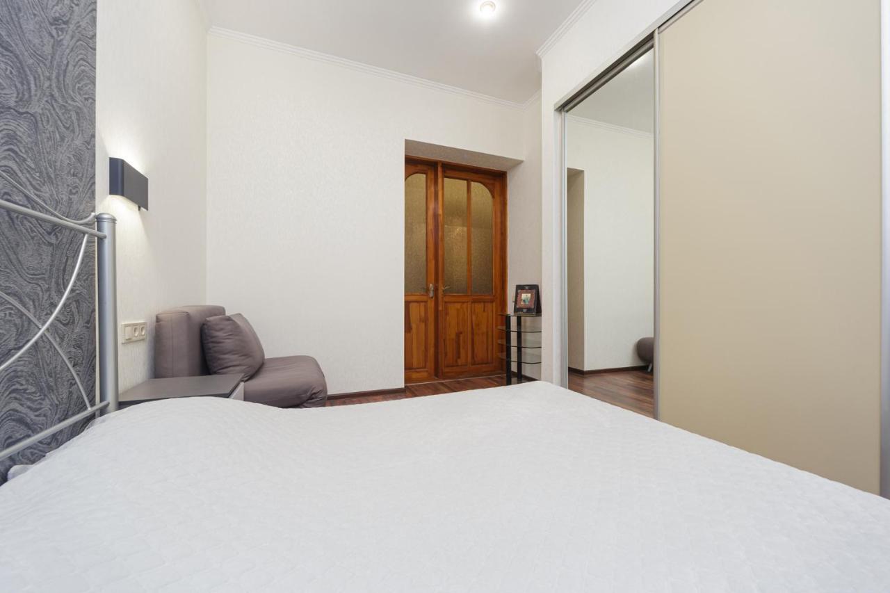Apartment Zhukovskogo 17 Odessa Eksteriør billede